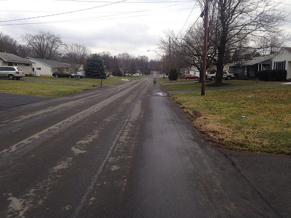 4th image of 22 Sherry Dr