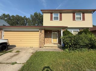 1950 Andover Dr, Ypsilanti, MI 48198