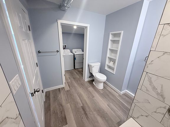 5th image of 815 Jackson St #1