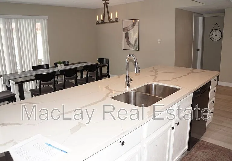 1732 E Hermosa Dr — Photo 16