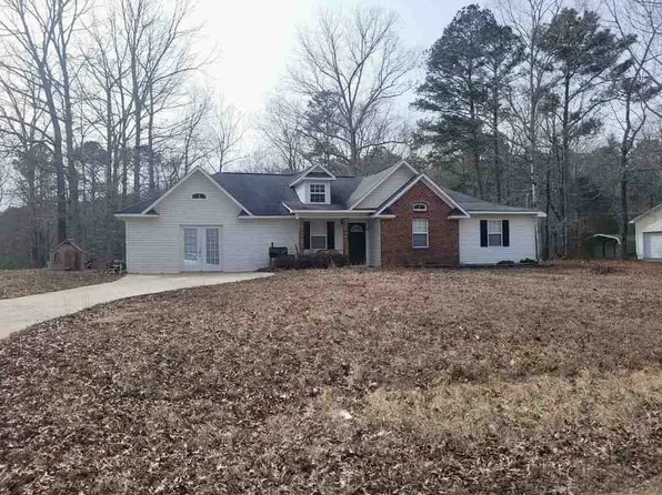213 Legion Dr, Steele, AL 35987