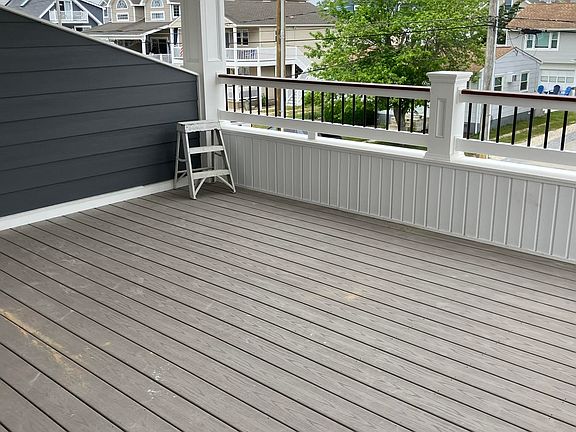 4th image of 126 E 81st St E #Sea
