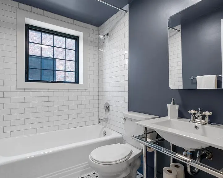 441 E Town St #210 — Photo 11