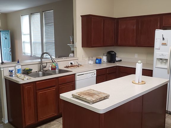5th image of 203 Ray Creek Dr