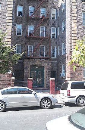 2nd image of 1220 Morris Ave APT 6B