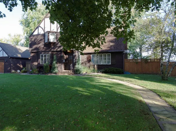 203 Wilson Ct, Menomonie, WI 54751