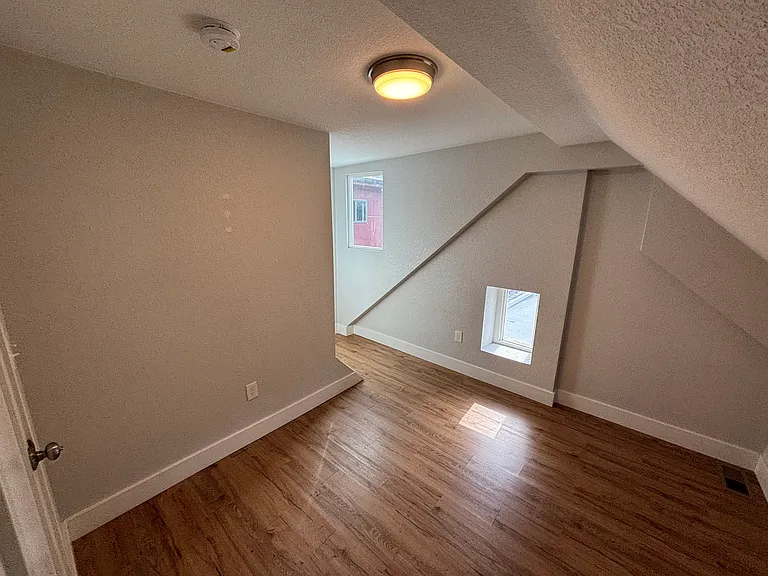 1731 N Lafayette St — Photo 16
