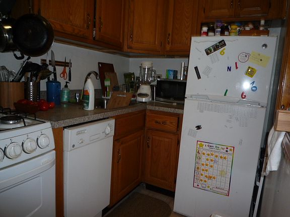 2nd image of 20 W 87th St APT 4B