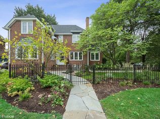 2341 Lincolnwood Dr, Evanston, IL 60201