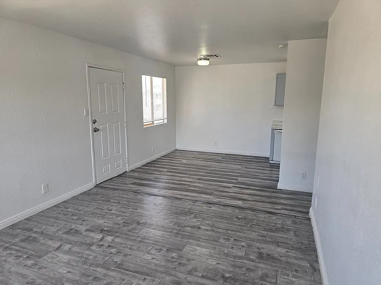 1724 Breckenwood Ct — Photo 38