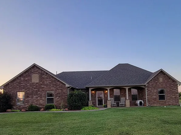 414 SE Sunnyside Ln, Lawton, OK 73501