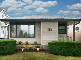 7220 W Cullom Ave, Norridge, IL 60706