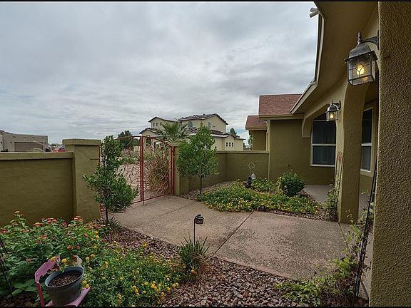 4th image of 831 Neyla Dr