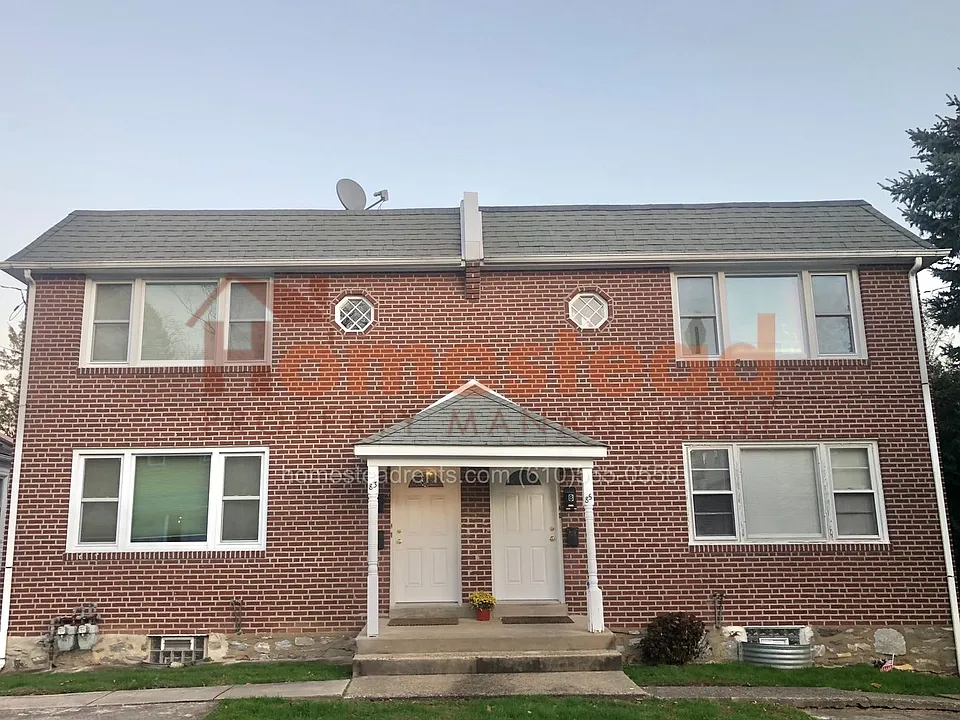 83-85 3rd Ave