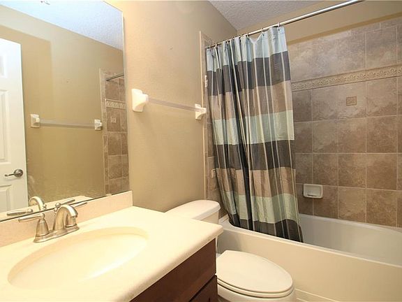 4th image of 766 Summer Breeze Pl