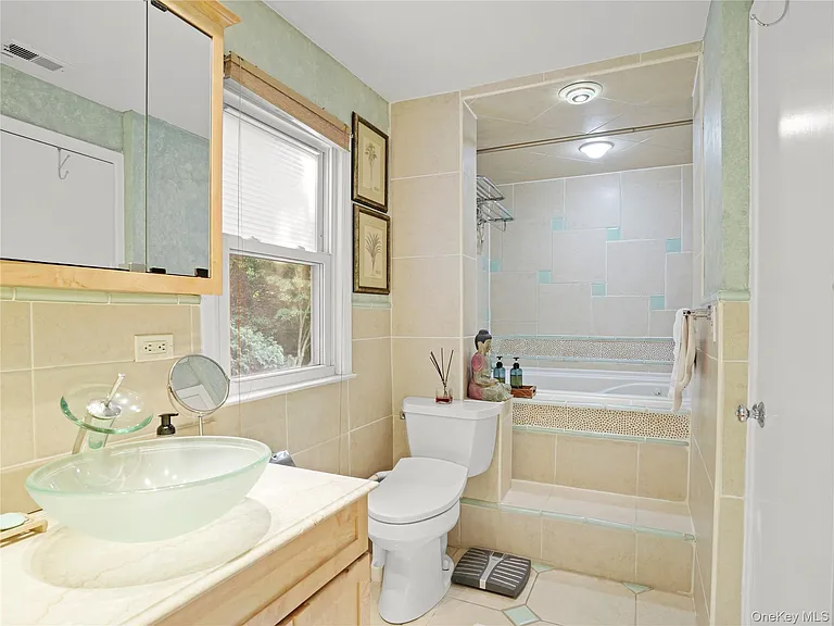 1035 Shore Acres Dr — Photo 15