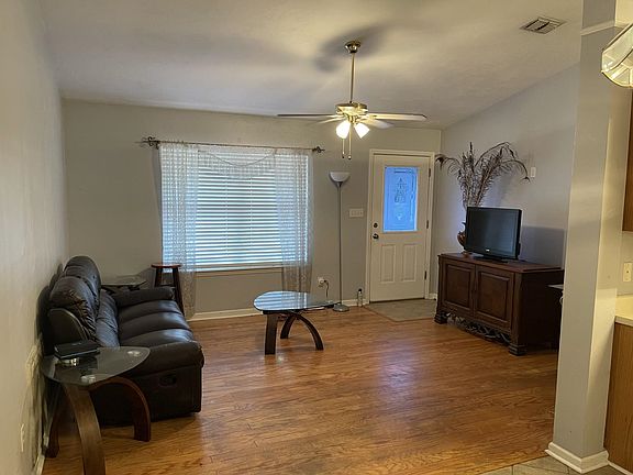 4th image of 205 Fox Run Cir