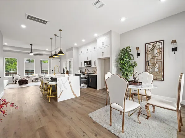 5947 Collingsworth St, Houston, TX 77026