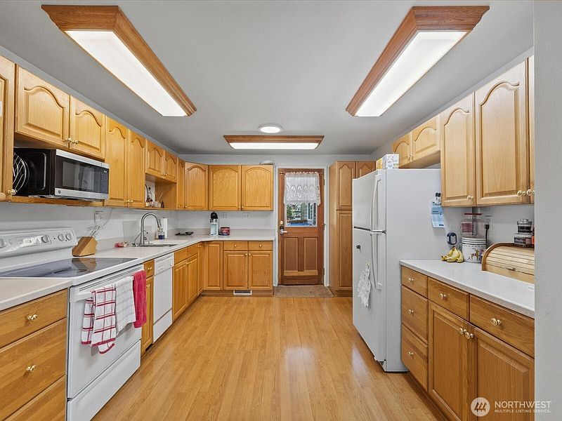 5th image of 2345 N 130th Street
