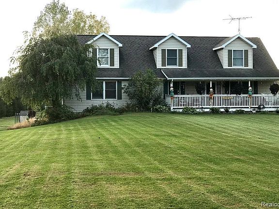 3rd image of 11053 Spencer Dr