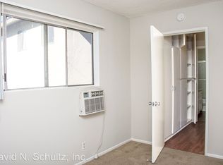 734 E Mountain St APT 4, Pasadena, CA 91104