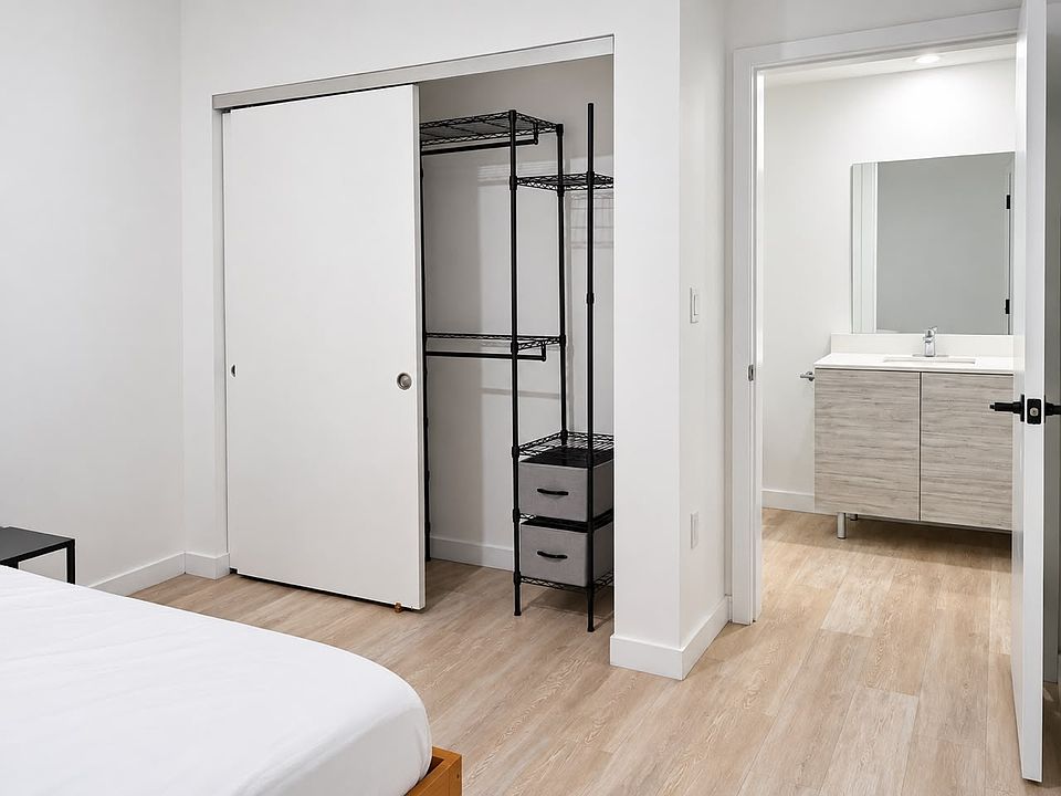 1st image of 542 SW 7th St #110