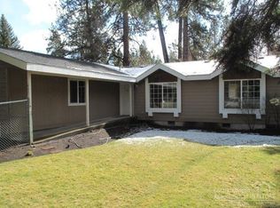 487 E Jefferson Ave, Sisters, OR 97759