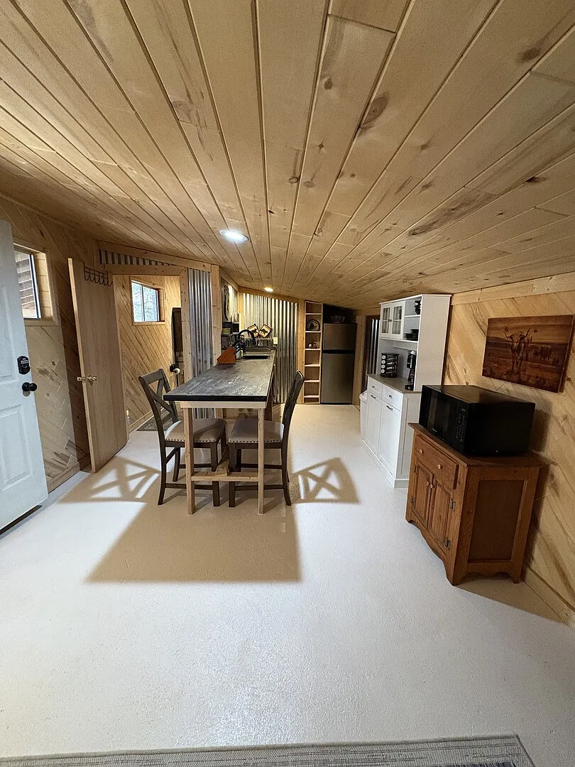 Charming private loft guest house — Photo 1