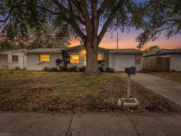 3645 Colonial Hills Dr, New Port Richey, FL 34652