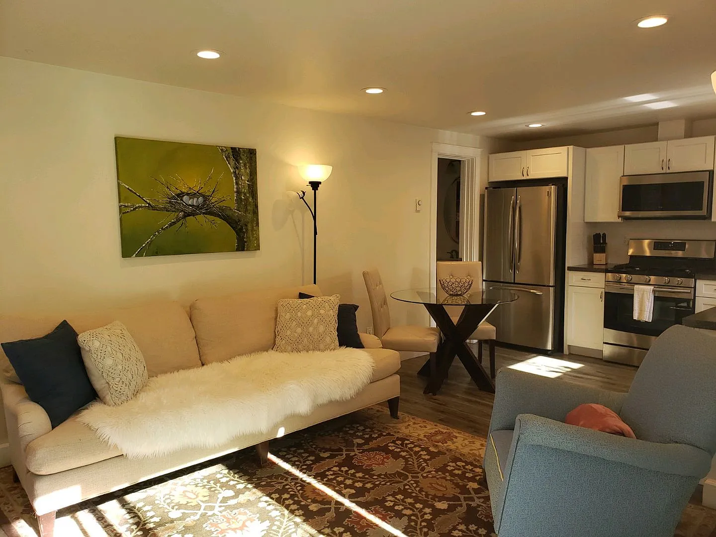 Utilities Included! Move In Ready Now! Super Cute East Olympia One Bed One Bath. Fenced Yard. — Photo 4