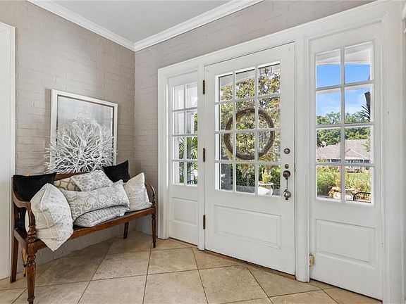 3rd image of 7109 Harecliff Dr