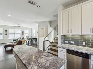 1504 Knoll Manor Ln, Dallas, TX 75206