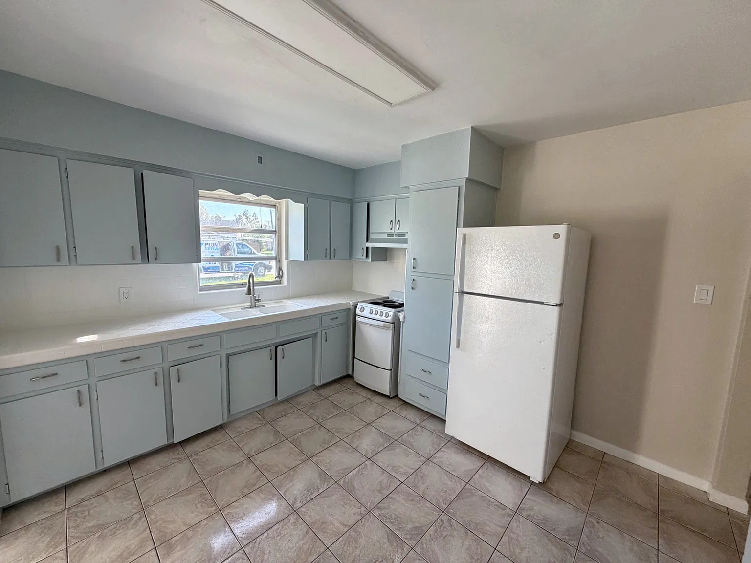 3705 West Gray Street - 1 — Photo 2