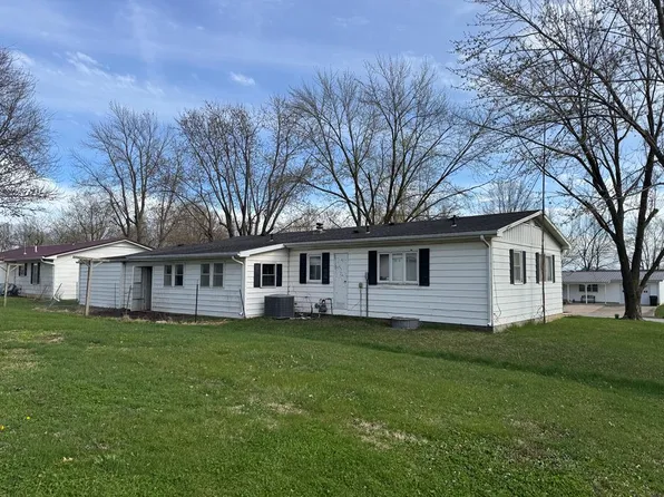 109 W Williams St, La Plata, MO 63549