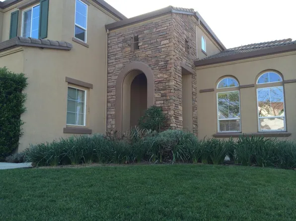 8425 Briggs Dr, Roseville, CA 95747