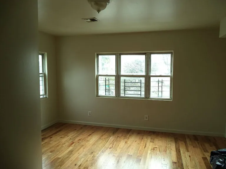 106-23 Inwood St #2 — Photo 13