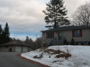 718 Dunn Rd, Mount Vernon, ME 04352