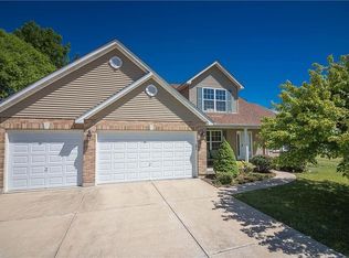 4118 Golden Wheat Dr, Saint Charles, MO 63304