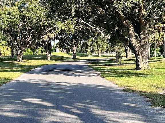 3rd image of Northside Rd