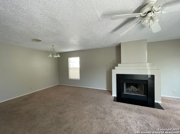 4923 Kenton Lk