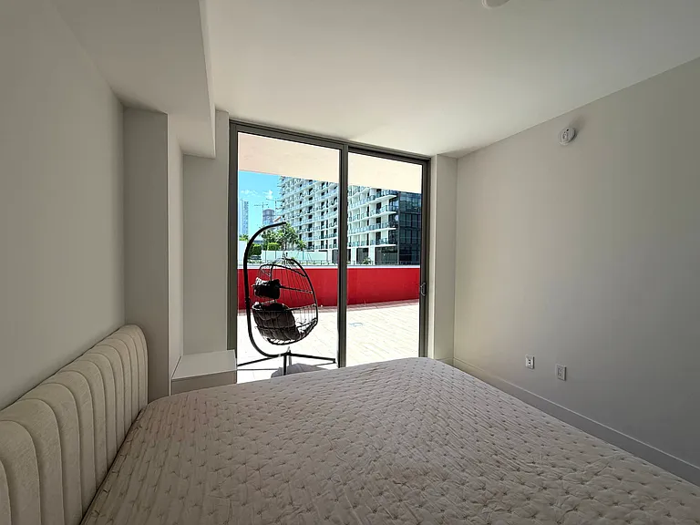 90 NE 32nd St #611 — Photo 8
