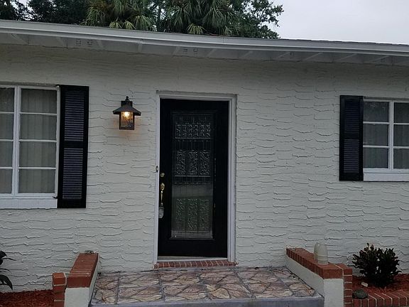 4th image of 7000 Linda Dr