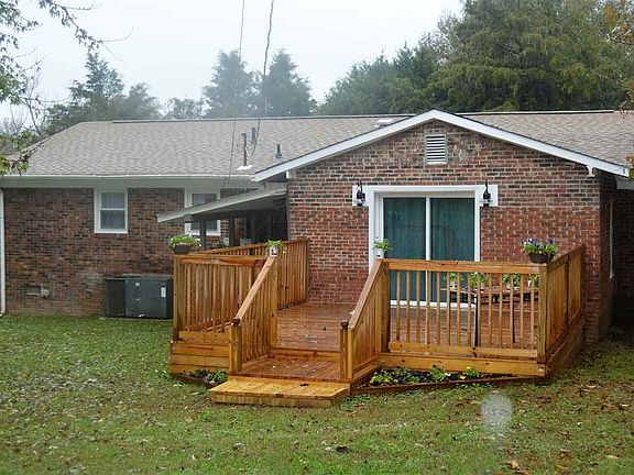 2nd image of 210 Wardlaw Ave