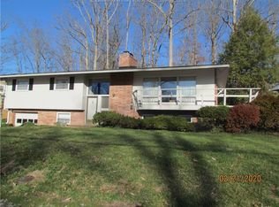 1585 Nottingham Rd, Charleston, WV 25314