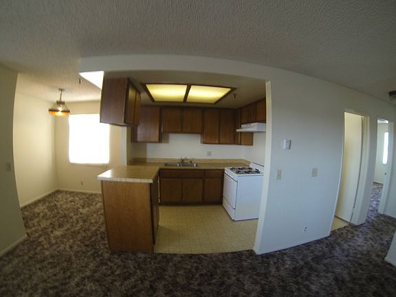 3rd image of 11938 York Ave APT 10