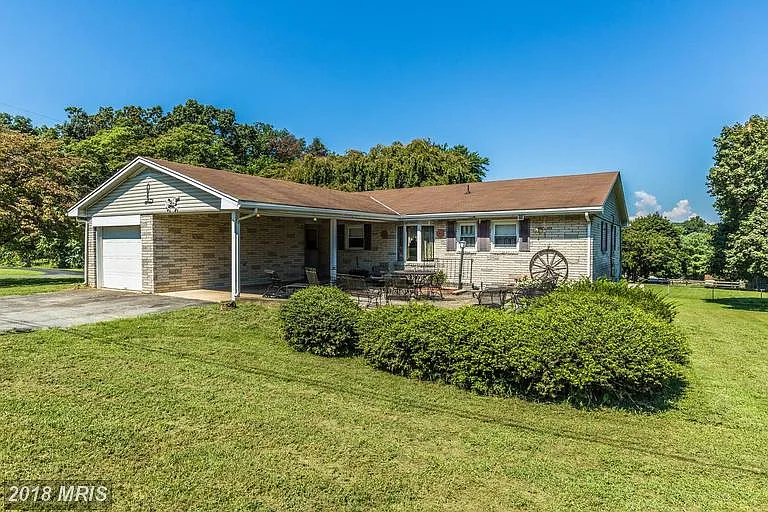 11000 Carriage Ln photo 1
