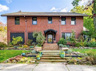 2425 Lamberton Rd, Cleveland Heights, OH 44118