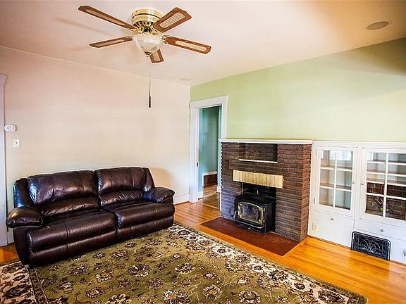 5th image of 19 Burlington Ave
