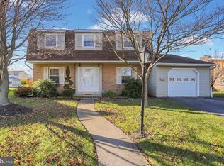 32 Wellington Blvd, Reading, PA 19610