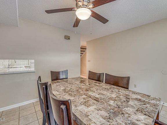 2nd image of 115 Beechnut St APT B10